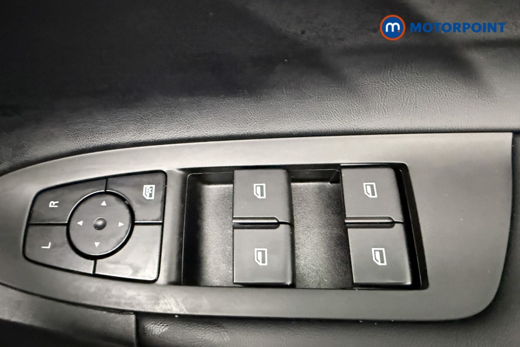 Mg Motor Uk HS SE Automatic Petrol-Electric Hybrid SUV - Stock Number (1619221) - 19th supplementary image