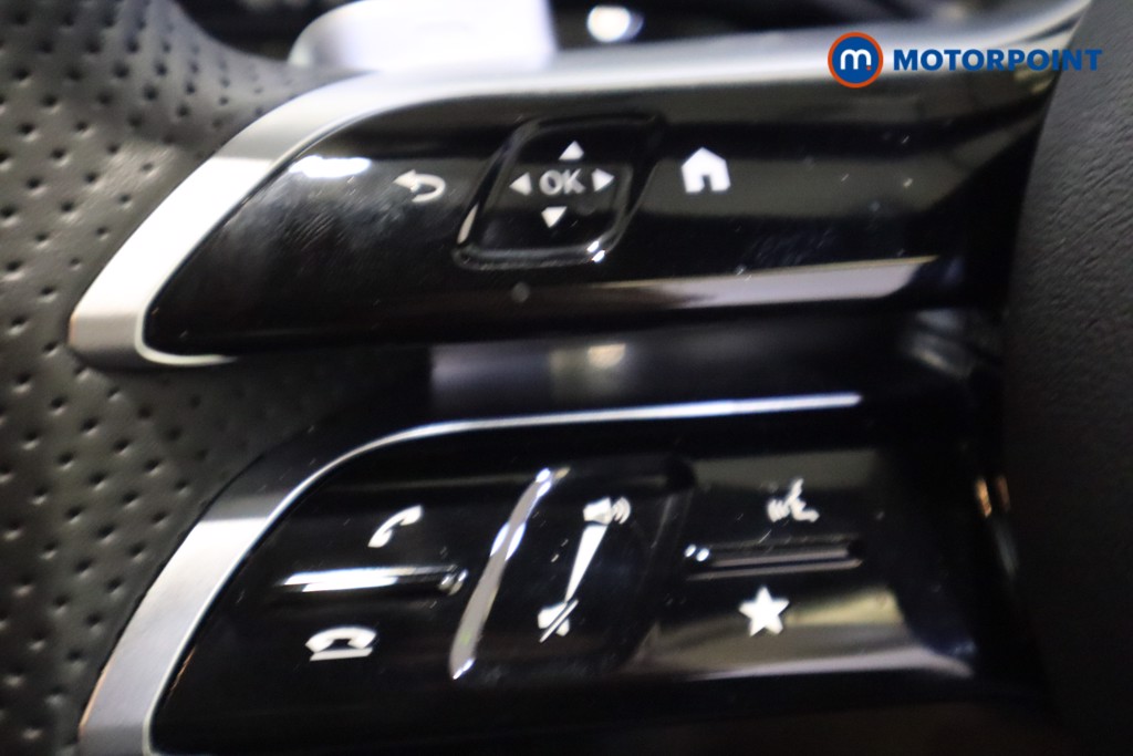 Mercedes-Benz A Class Amg Line Automatic Petrol Hatchback - Stock Number (1619581) - 19th supplementary image