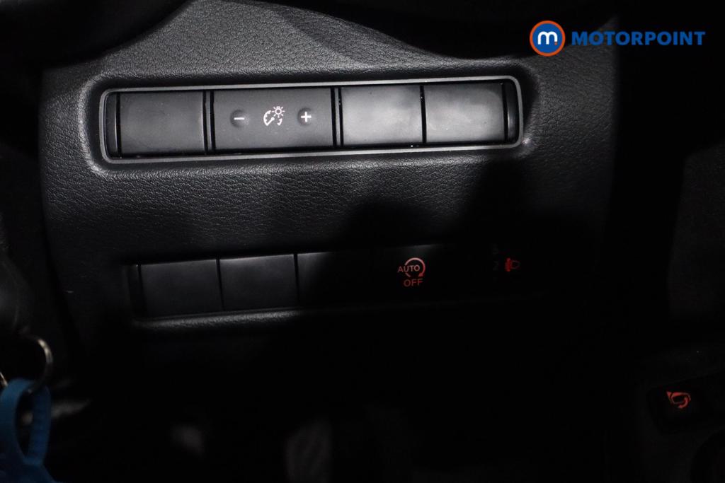 Nissan Juke Acenta Premium Manual Petrol SUV - Stock Number (1619899) - 8th supplementary image