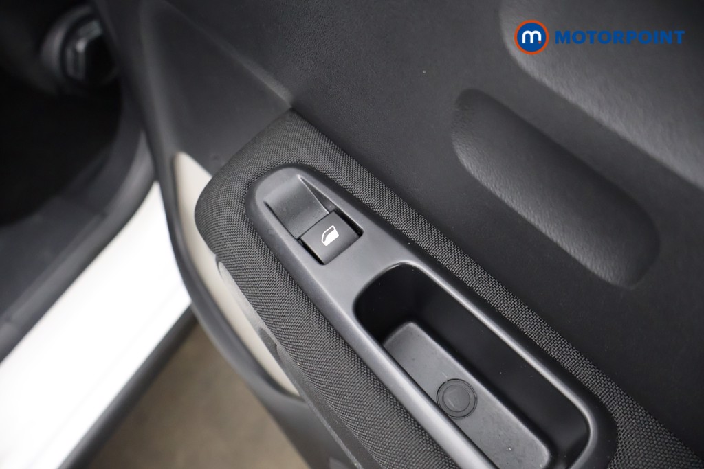 Citroen C3 Plus Manual Petrol Hatchback - Stock Number (1620607) - 24th supplementary image