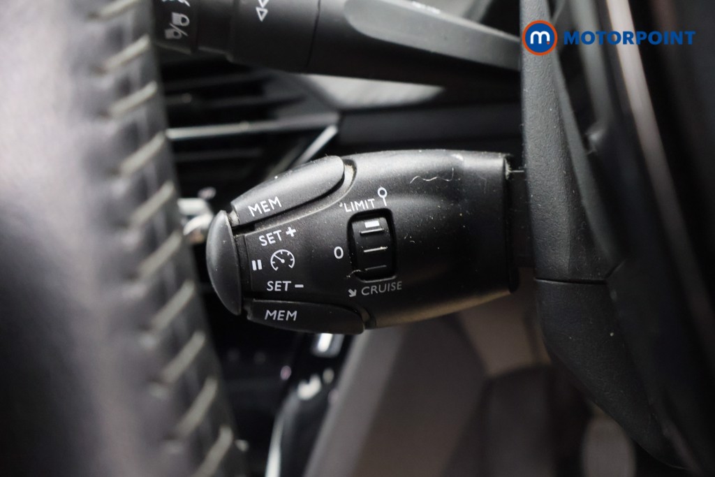 Peugeot 2008 Allure Premium Manual Petrol SUV - Stock Number (1620608) - 11th supplementary image