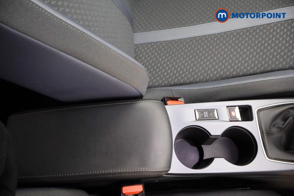 Peugeot 2008 Allure Premium Manual Petrol SUV - Stock Number (1620608) - 20th supplementary image