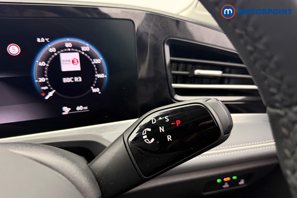 Volkswagen Passat Life Automatic Petrol Plug-In Hybrid Estate - Stock Number (1620873) - 7th supplementary image