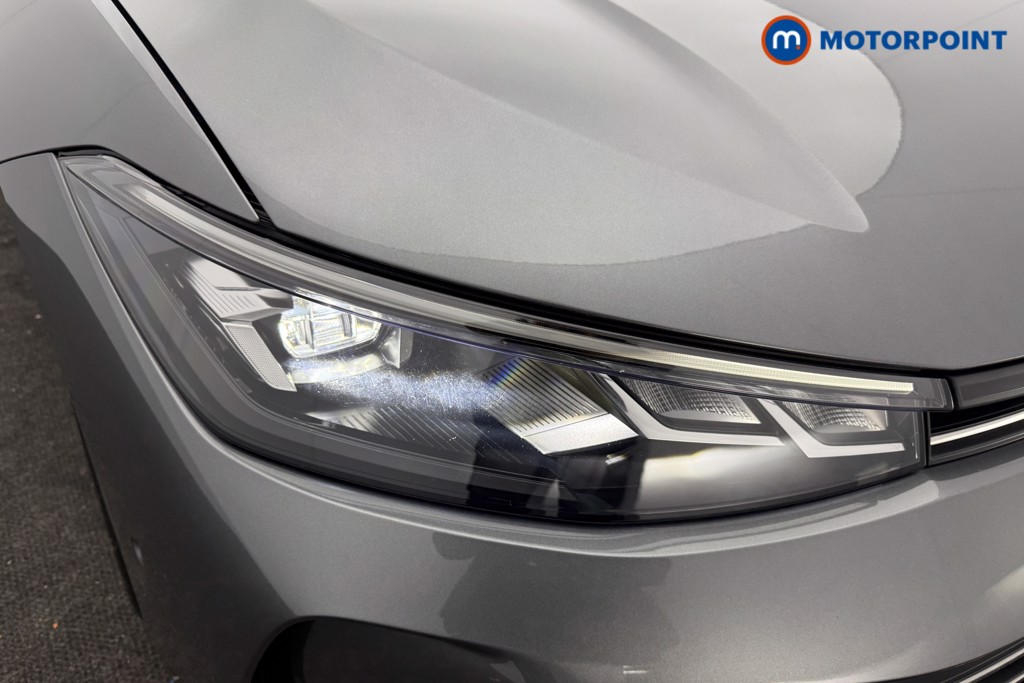 Volkswagen Passat Life Automatic Petrol Plug-In Hybrid Estate - Stock Number (1620873) - 14th supplementary image