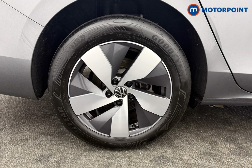 Volkswagen Passat Life Automatic Petrol Plug-In Hybrid Estate - Stock Number (1620873) - 19th supplementary image