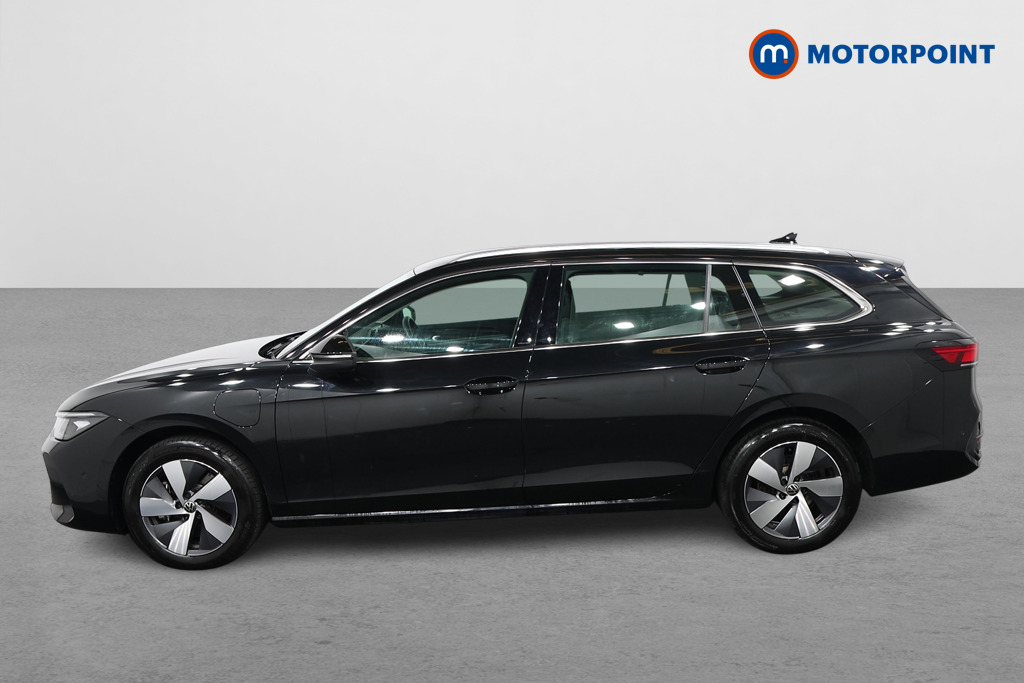 Volkswagen Passat Life Automatic Petrol Plug-In Hybrid Estate - Stock Number (1620878) - Passenger side