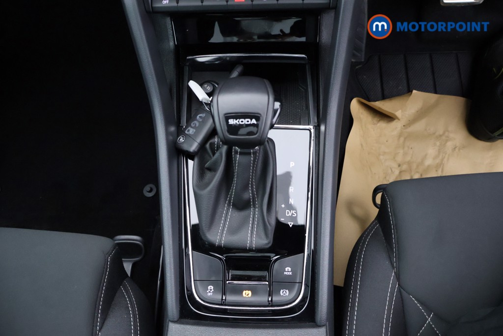 Skoda Karoq Sportline Edition Automatic Petrol SUV - Stock Number (1620983) - 17th supplementary image