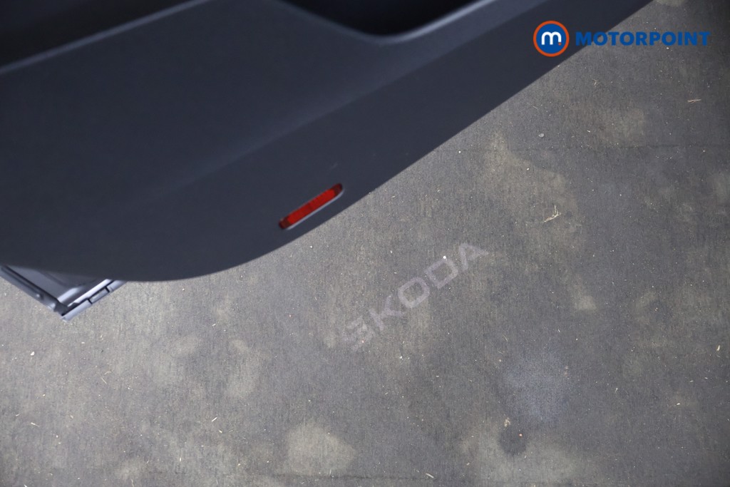 Skoda Karoq Sportline Edition Automatic Petrol SUV - Stock Number (1620983) - 41st supplementary image