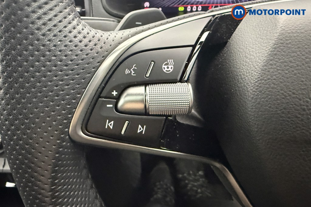 Skoda Karoq Sportline Edition Automatic Petrol SUV - Stock Number (1620986) - 7th supplementary image