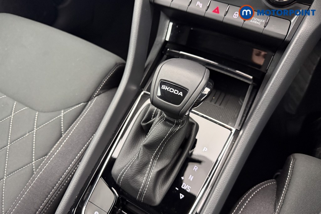 Skoda Karoq Sportline Edition Automatic Petrol SUV - Stock Number (1620998) - 4th supplementary image