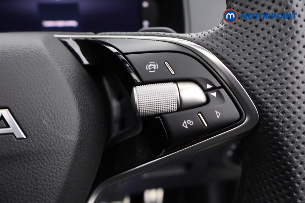 Skoda Karoq Sportline Edition Automatic Petrol SUV - Stock Number (1621008) - 8th supplementary image