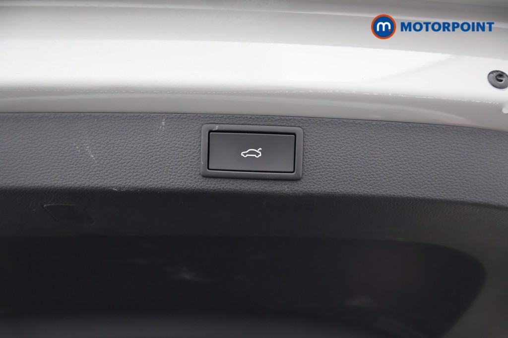 Skoda Karoq Sportline Edition Automatic Petrol SUV - Stock Number (1621008) - 32nd supplementary image