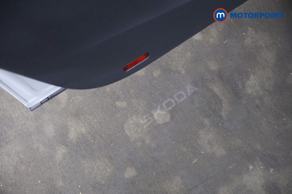 Skoda Karoq Sportline Edition Automatic Petrol SUV - Stock Number (1621008) - 38th supplementary image