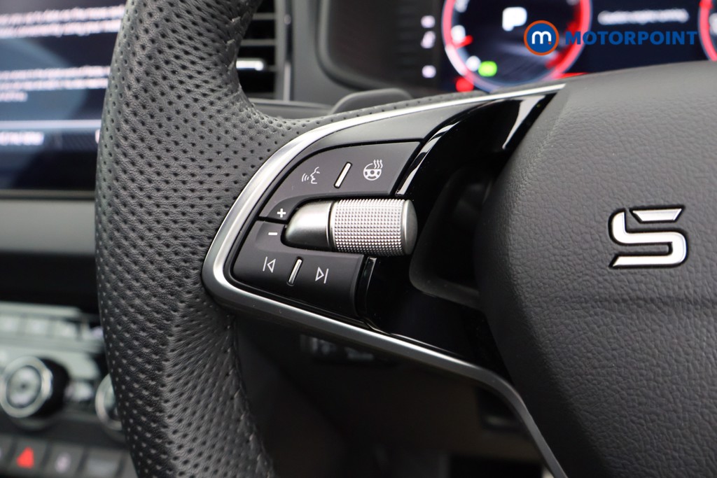 Skoda Karoq Sportline Edition Automatic Petrol SUV - Stock Number (1621014) - 7th supplementary image