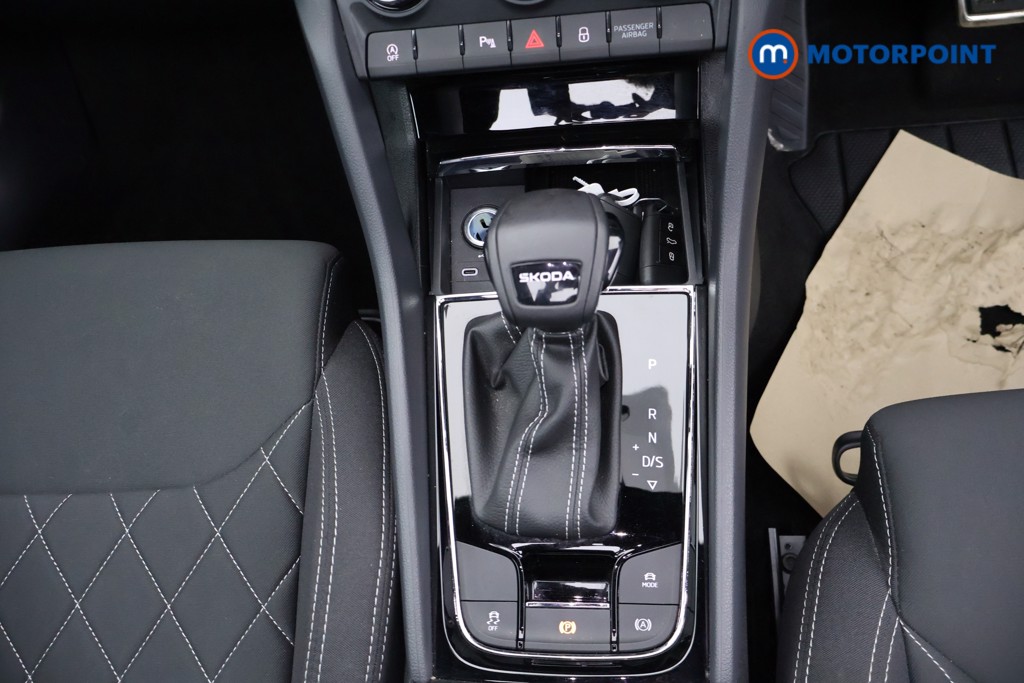 Skoda Karoq Sportline Edition Automatic Petrol SUV - Stock Number (1621014) - 17th supplementary image