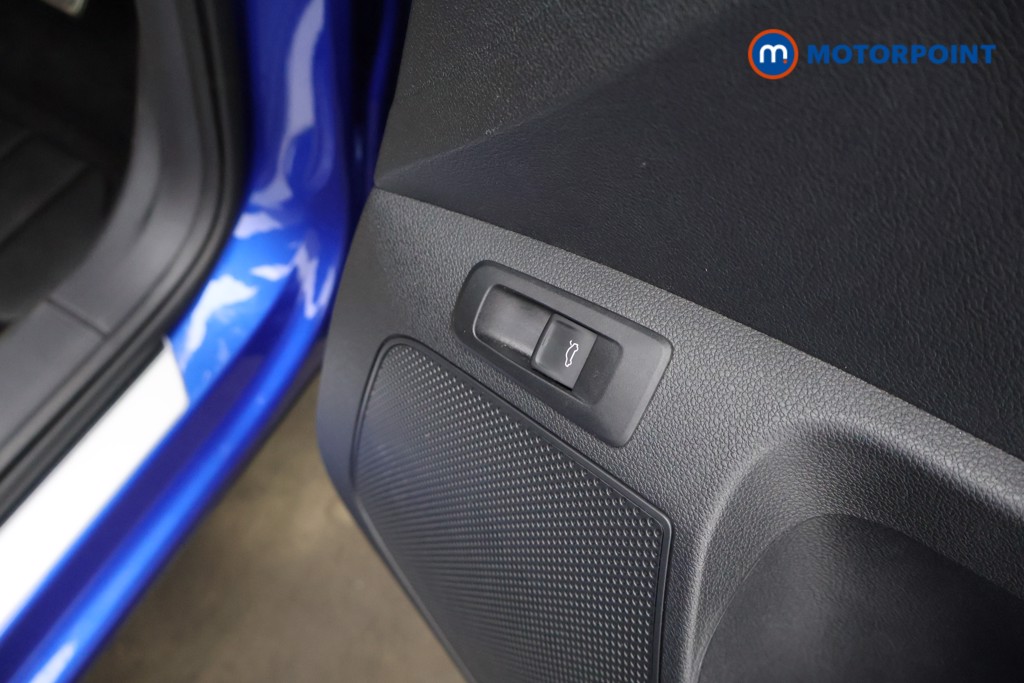 Skoda Karoq Sportline Edition Automatic Petrol SUV - Stock Number (1621014) - 23rd supplementary image