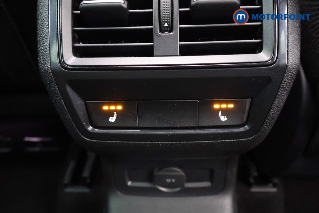 Skoda Karoq Sportline Edition Automatic Petrol SUV - Stock Number (1621014) - 32nd supplementary image