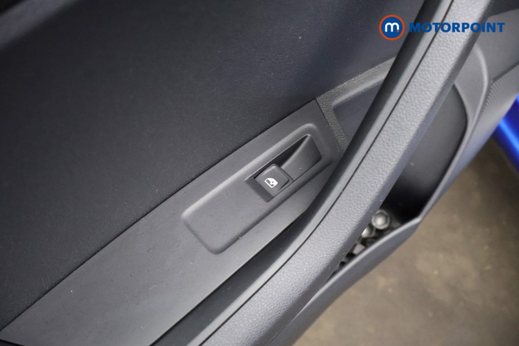 Skoda Karoq Sportline Edition Automatic Petrol SUV - Stock Number (1621014) - 39th supplementary image