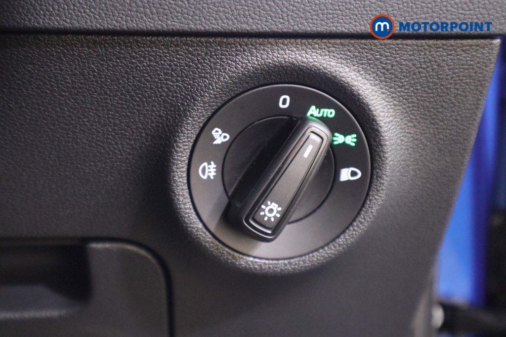 Skoda Karoq Sportline Edition Automatic Petrol SUV - Stock Number (1621016) - 11th supplementary image