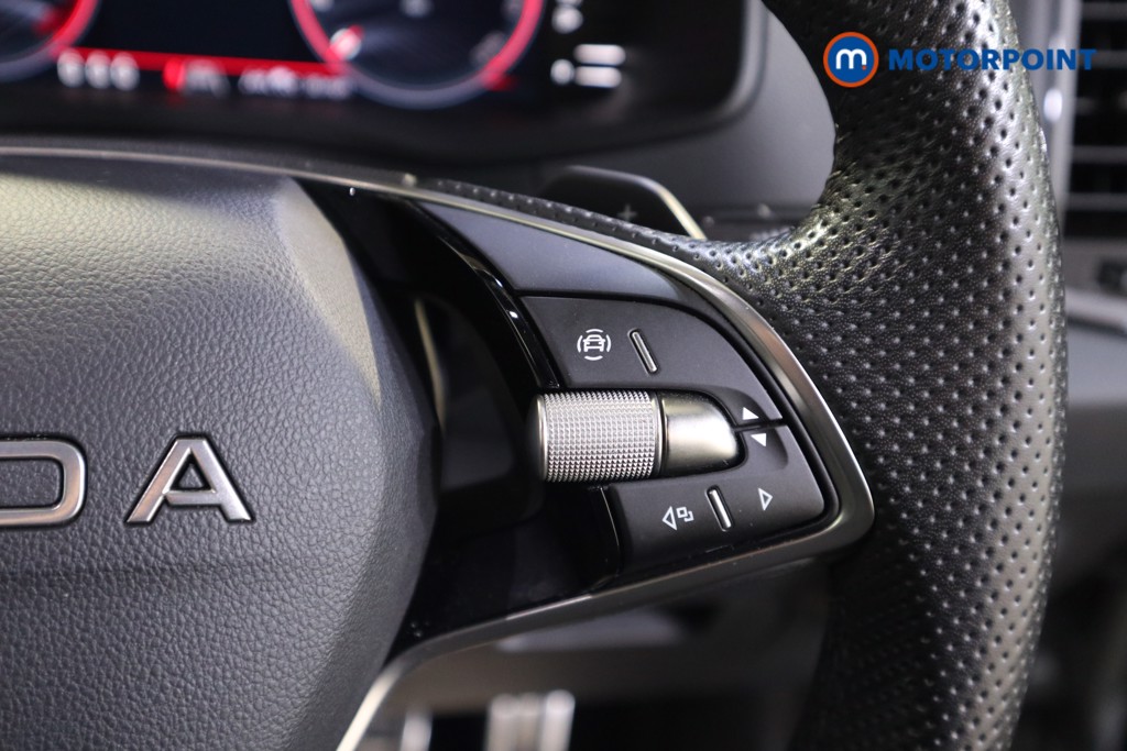 Skoda Karoq Sportline Edition Automatic Petrol SUV - Stock Number (1621031) - 6th supplementary image