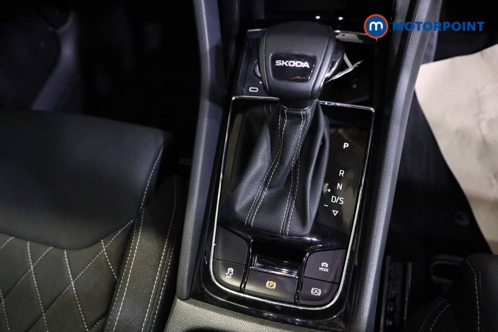 Skoda Karoq Sportline Edition Automatic Petrol SUV - Stock Number (1621031) - 10th supplementary image