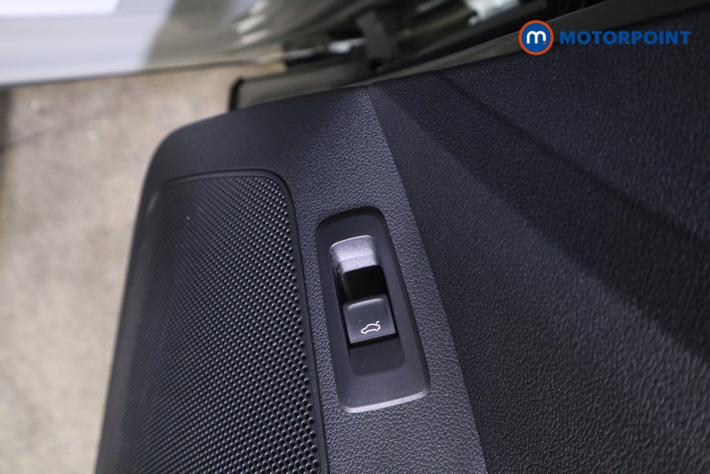 Skoda Karoq Sportline Edition Automatic Petrol SUV - Stock Number (1621031) - 17th supplementary image