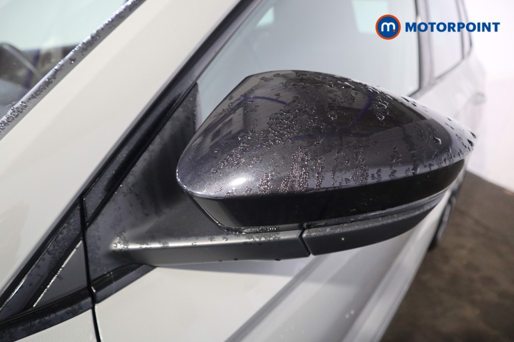 Skoda Karoq Sportline Edition Automatic Petrol SUV - Stock Number (1621031) - 38th supplementary image