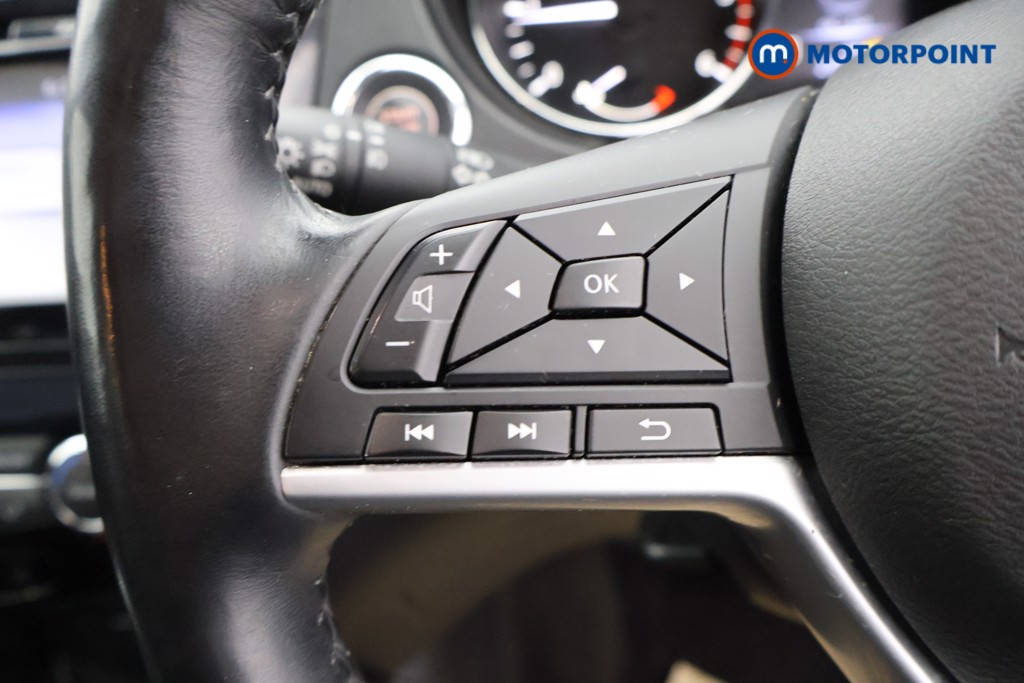 Nissan X-Trail Tekna Automatic Diesel SUV - Stock Number (1621156) - 7th supplementary image