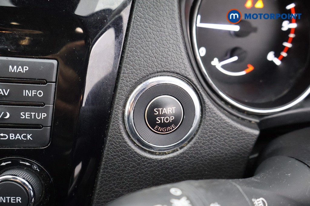 Nissan X-Trail Tekna Automatic Diesel SUV - Stock Number (1621156) - 12th supplementary image