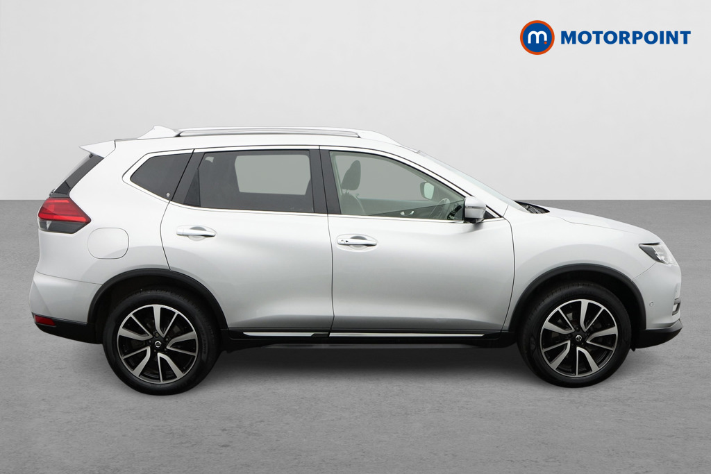 Nissan X-Trail Tekna Automatic Diesel SUV - Stock Number (1621156) - Drivers side