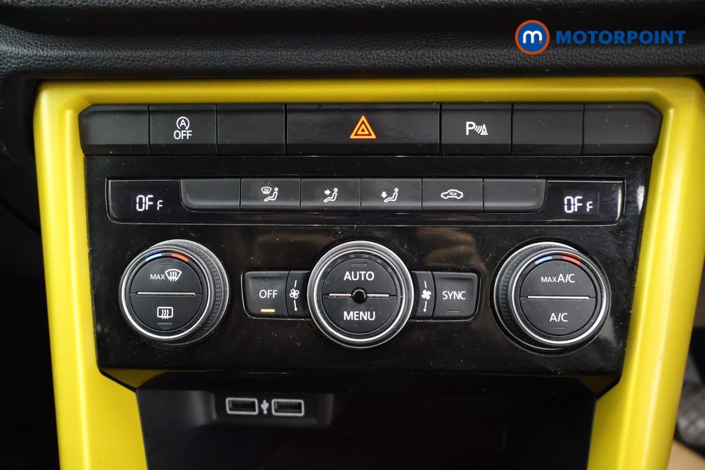 Volkswagen T-Roc Design Manual Petrol SUV - Stock Number (1621206) - 13th supplementary image