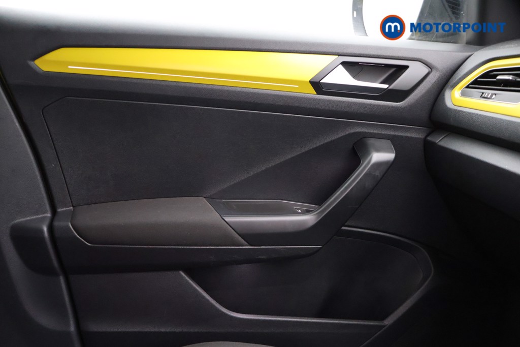 Volkswagen T-Roc Design Manual Petrol SUV - Stock Number (1621206) - 16th supplementary image
