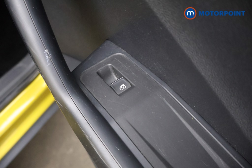 Volkswagen T-Roc Design Manual Petrol SUV - Stock Number (1621206) - 25th supplementary image