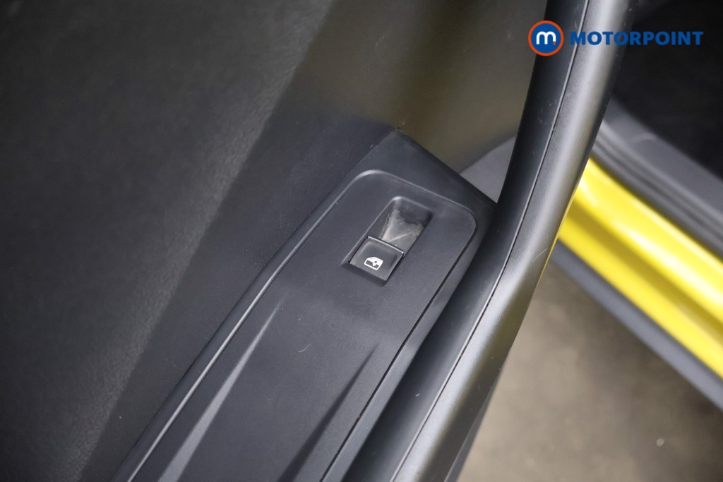 Volkswagen T-Roc Design Manual Petrol SUV - Stock Number (1621206) - 29th supplementary image