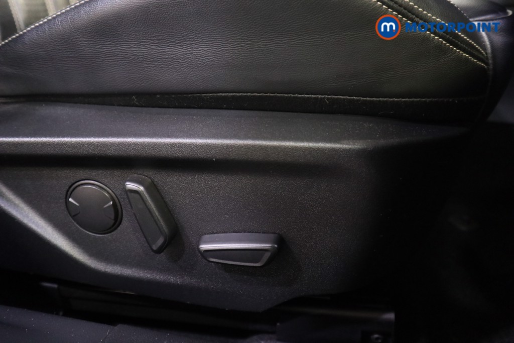 Ford Focus Vignale 1.5 Ecoboost 182 5Dr Manual Petrol Hatchback - Stock Number (1621328) - 20th supplementary image