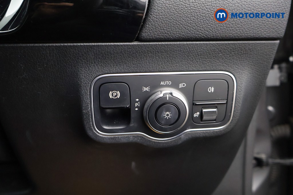 Mercedes-Benz GLA Amg Line Automatic Petrol SUV - Stock Number (1621395) - 12th supplementary image