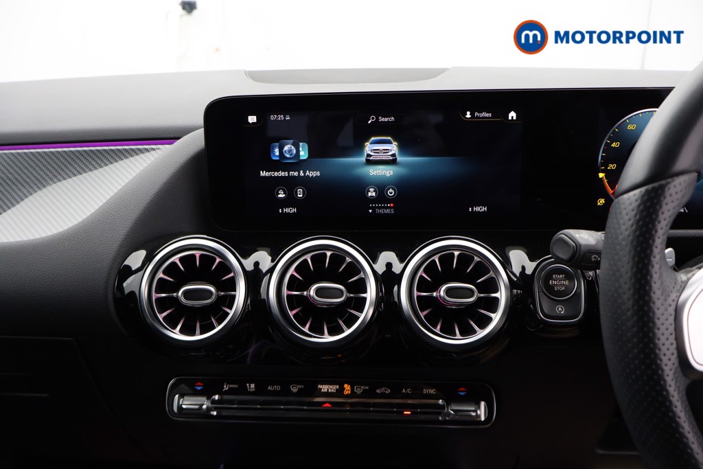 Mercedes-Benz GLA Amg Line Automatic Petrol SUV - Stock Number (1621395) - 15th supplementary image