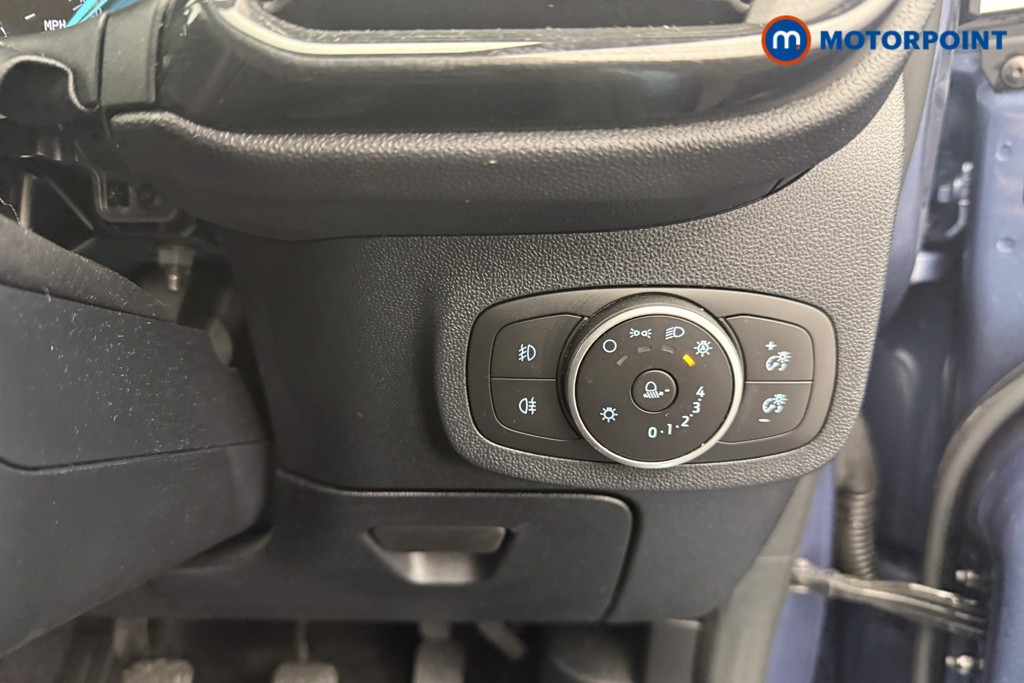 Ford Fiesta Active X Edition Manual Petrol Hatchback - Stock Number (1621437) - 9th supplementary image