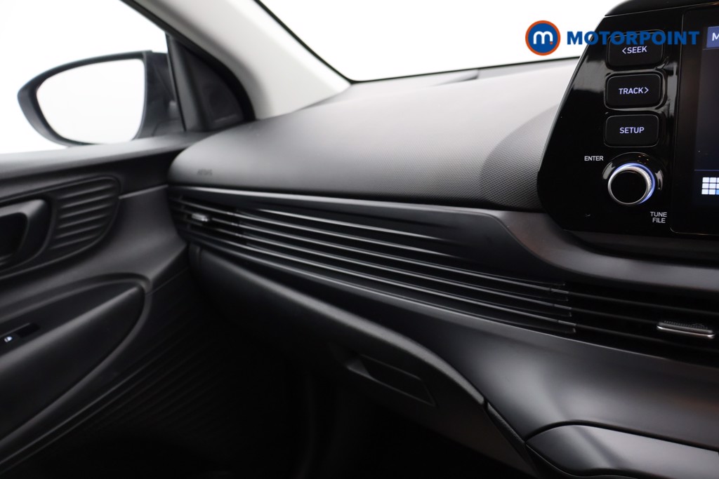 Hyundai I20 Se Connect Manual Petrol Hatchback - Stock Number (1621607) - 16th supplementary image