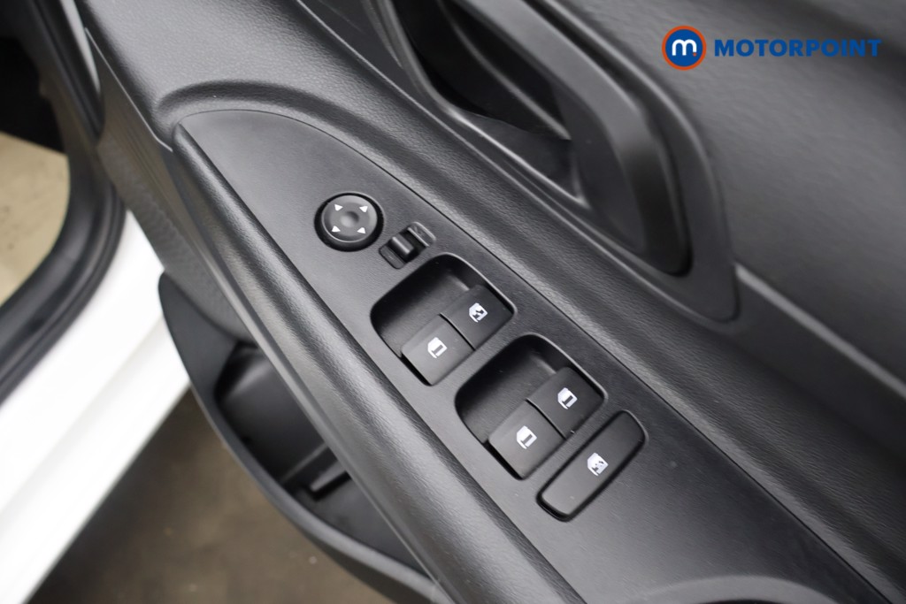 Hyundai I20 Se Connect Manual Petrol Hatchback - Stock Number (1621607) - 20th supplementary image