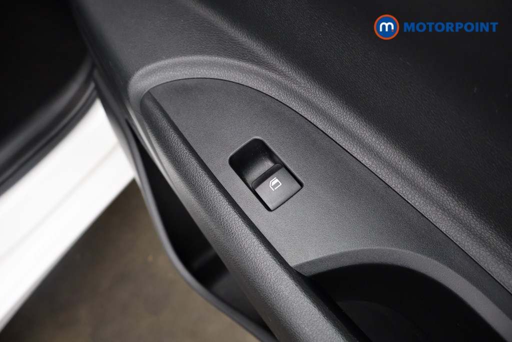 Hyundai I20 Se Connect Manual Petrol Hatchback - Stock Number (1621607) - 25th supplementary image