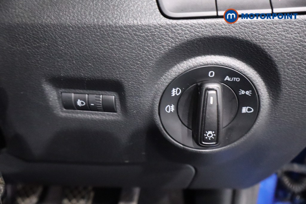 Skoda Fabia Colour Edition Manual Petrol Hatchback - Stock Number (1621836) - 17th supplementary image