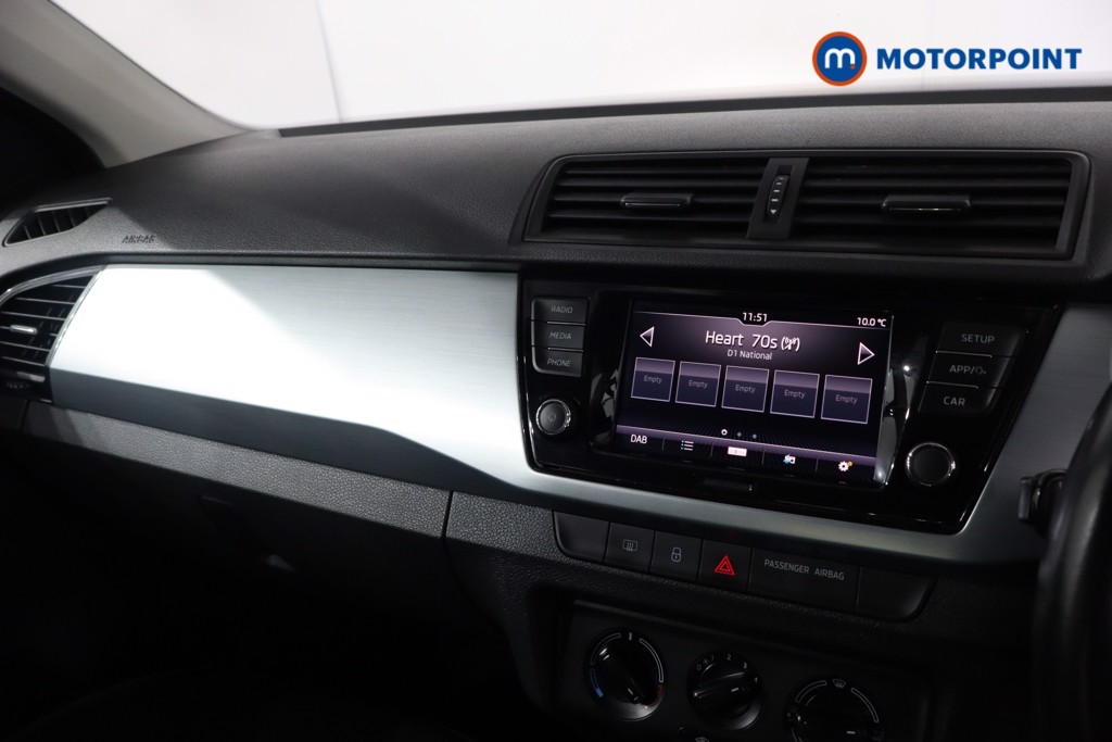 Skoda Fabia Colour Edition Manual Petrol Hatchback - Stock Number (1621836) - 18th supplementary image