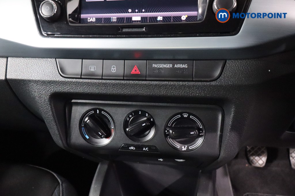 Skoda Fabia Colour Edition Manual Petrol Hatchback - Stock Number (1621836) - 20th supplementary image