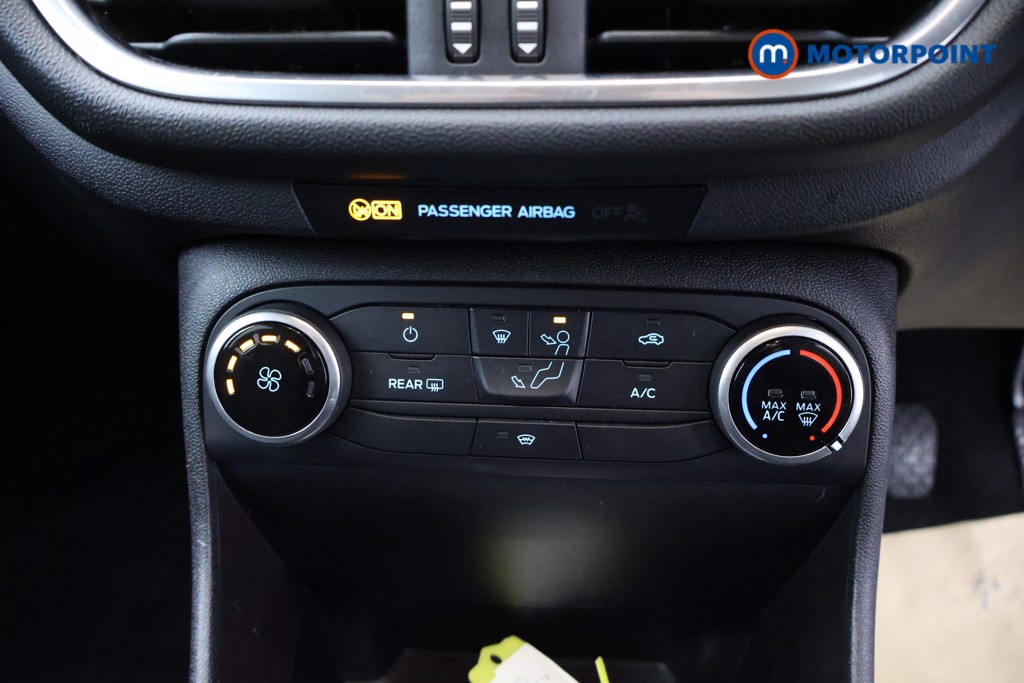 Ford Fiesta Titanium Manual Petrol Hatchback - Stock Number (1621872) - 14th supplementary image