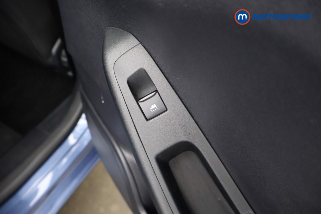 Ford Fiesta Titanium Manual Petrol Hatchback - Stock Number (1621872) - 26th supplementary image