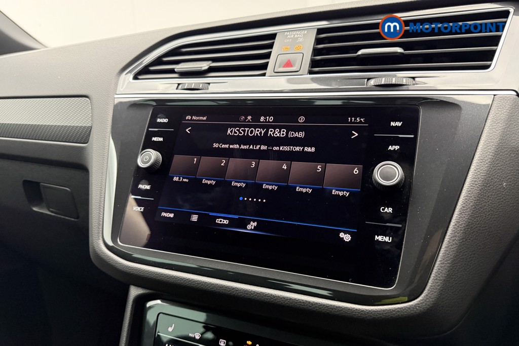 Volkswagen Tiguan R-Line Automatic Petrol SUV - Stock Number (1622010) - 12th supplementary image