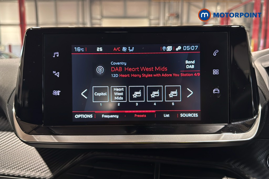 Peugeot 2008 Allure Premium-Plus Manual Petrol SUV - Stock Number (1622224) - 9th supplementary image