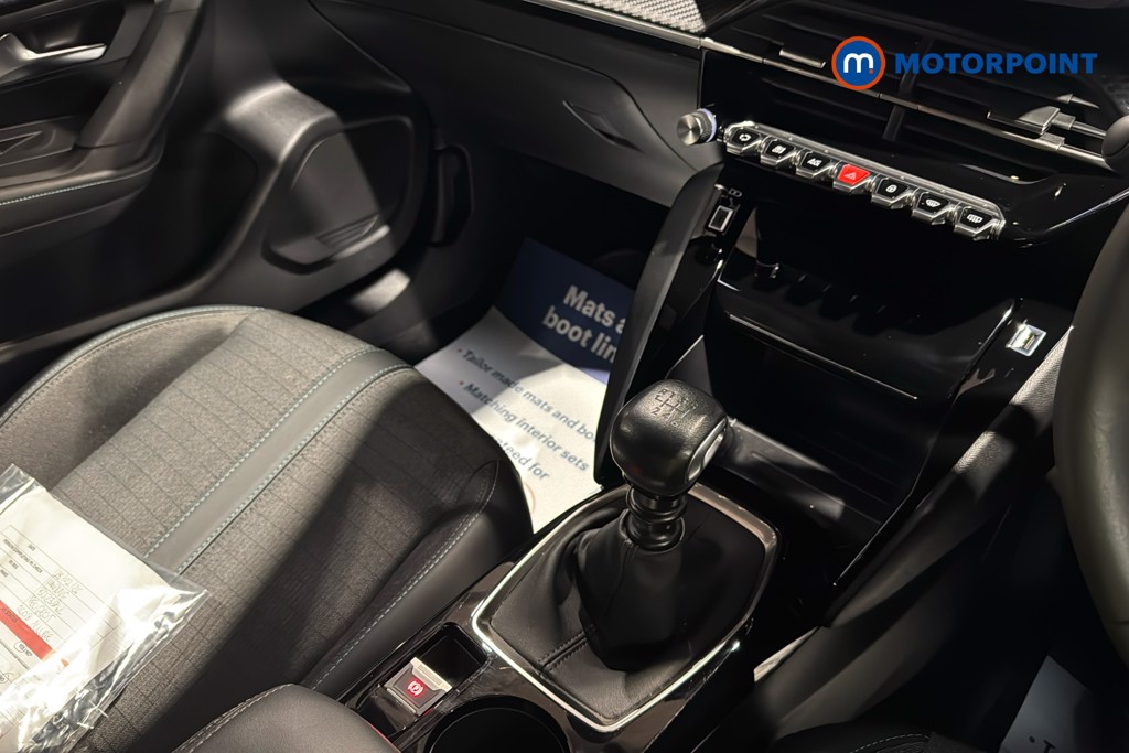 Peugeot 2008 Allure Premium-Plus Manual Petrol SUV - Stock Number (1622224) - 15th supplementary image