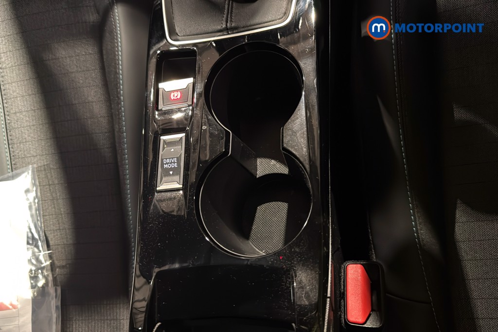 Peugeot 2008 Allure Premium-Plus Manual Petrol SUV - Stock Number (1622224) - 16th supplementary image